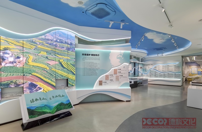  VR展館設計中如何處理觀眾數(shù)量限制和流量控制？